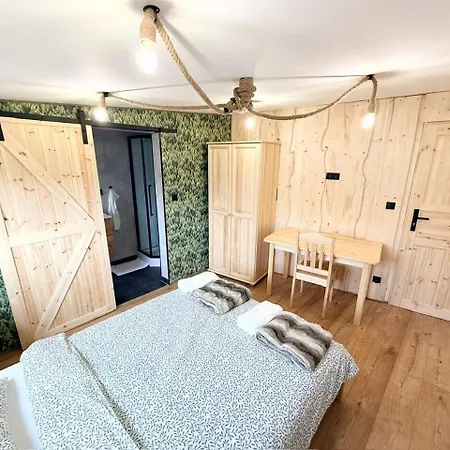 Guest house Dom Lowcy Godzieszow
